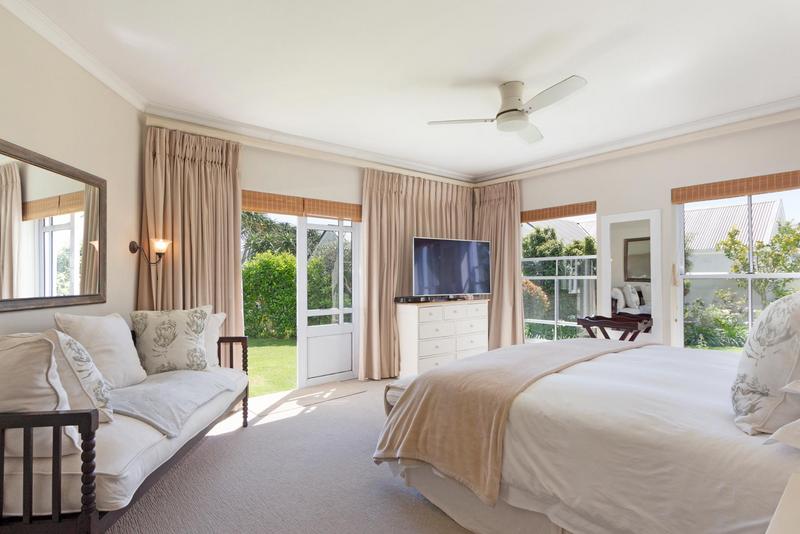 4 Bedroom Property for Sale in Steenberg Estate Western Cape